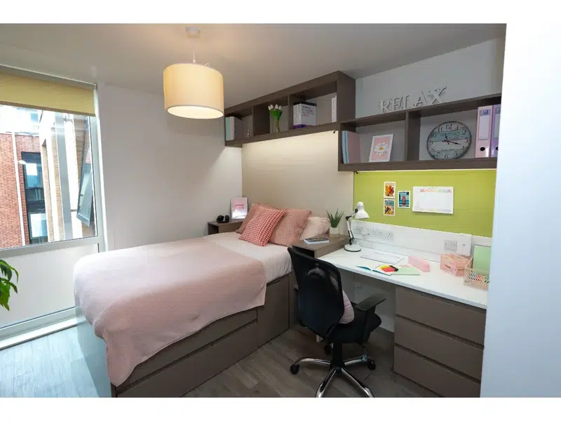Platinum Ensuite photo 1