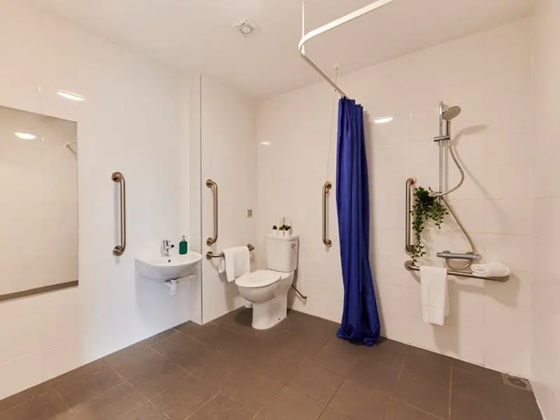 Platinum Ensuite photo 2