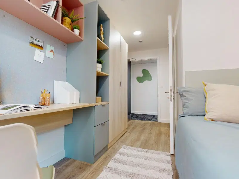 Platinum Plus Ensuite photo 5