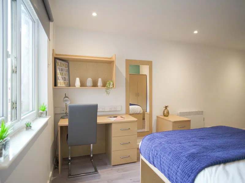 Platinum Plus Ensuite photo 1