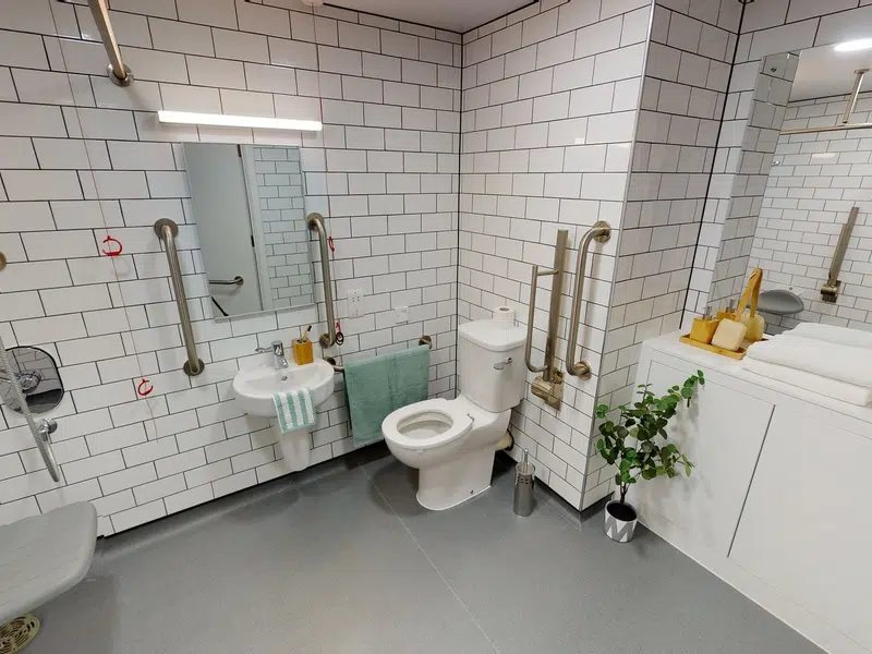 Platinum Studio Accessible photo 5