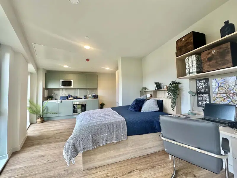 Platinum Studio – High Floor photo 1