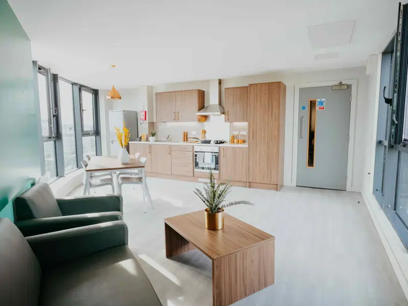 En Suite Custer Premium 3 Bed photo 1