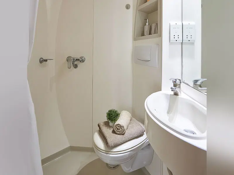 Premium Double En-Suite photo 5