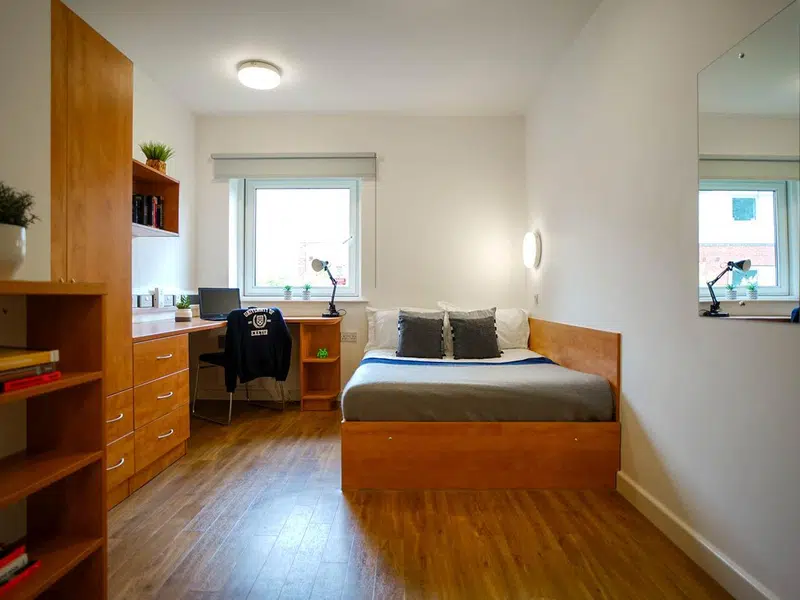 Gold Ensuite photo 2