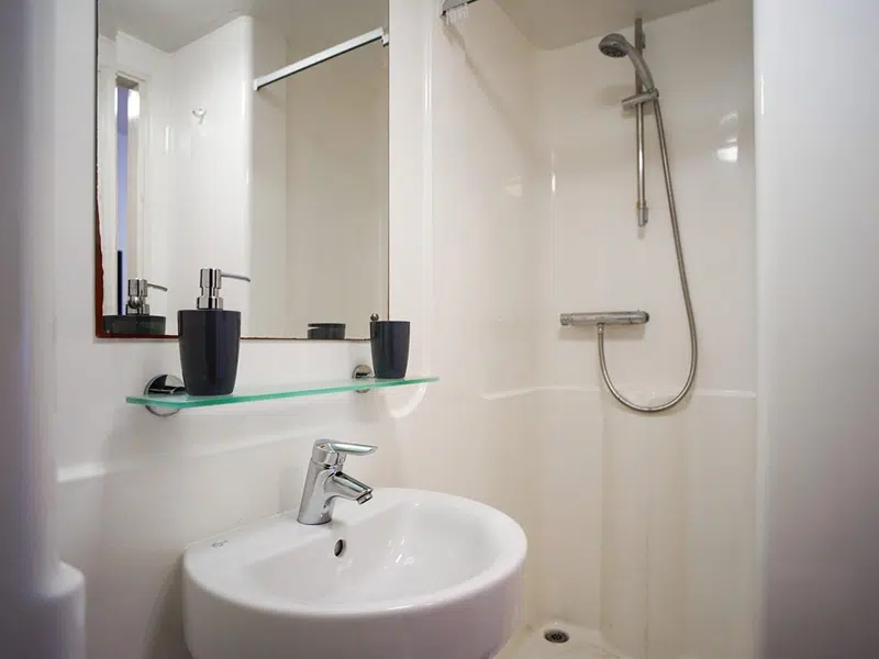 Gold Ensuite photo 5