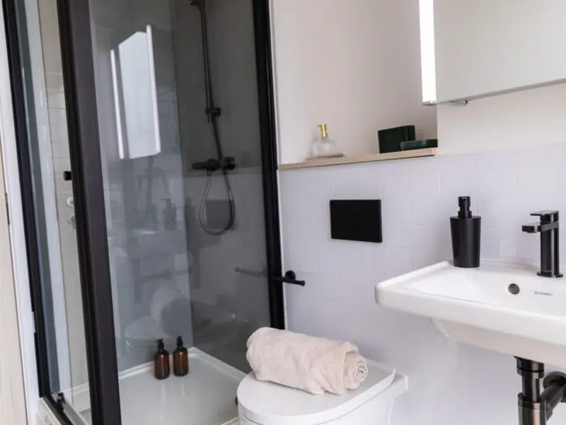 Premium En-suite photo 6
