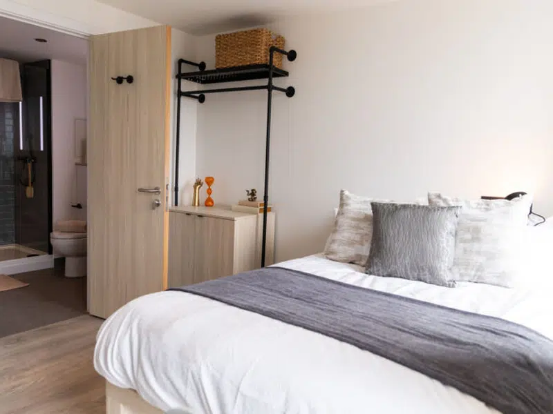 Premium En-suite photo 3