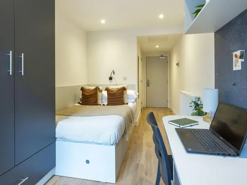 Premium En-suite Range 2 photo 1