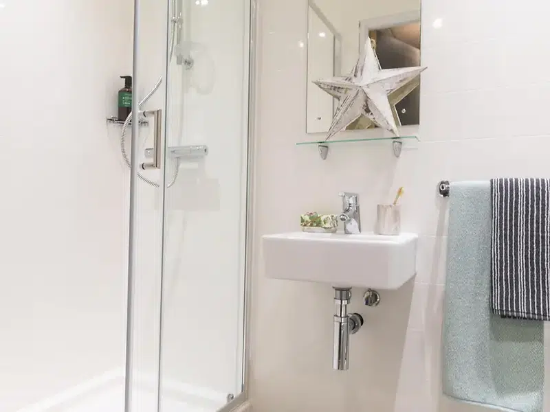 Premium En-Suite (Water Facing) photo 3