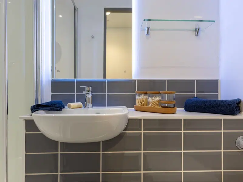 Premium Ensuite photo 3