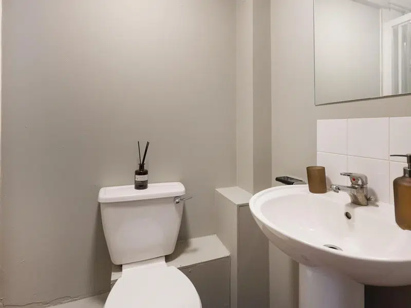 Premium Ensuite photo 5
