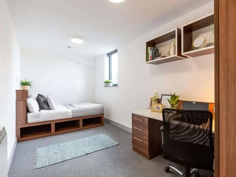 Premium Ensuite photo 2