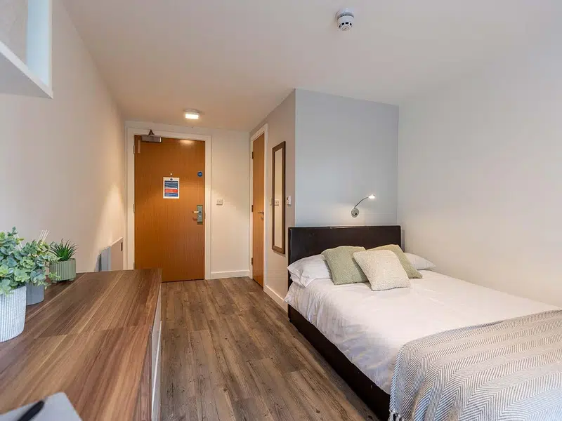 Premium Ensuite photo 3