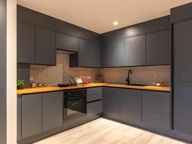 Premium Ensuite photo 5
