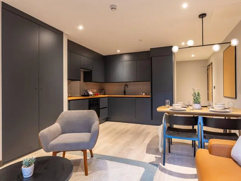 Premium Ensuite photo 2