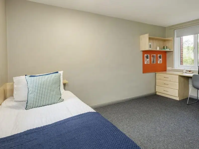 Premium Ensuite photo 2