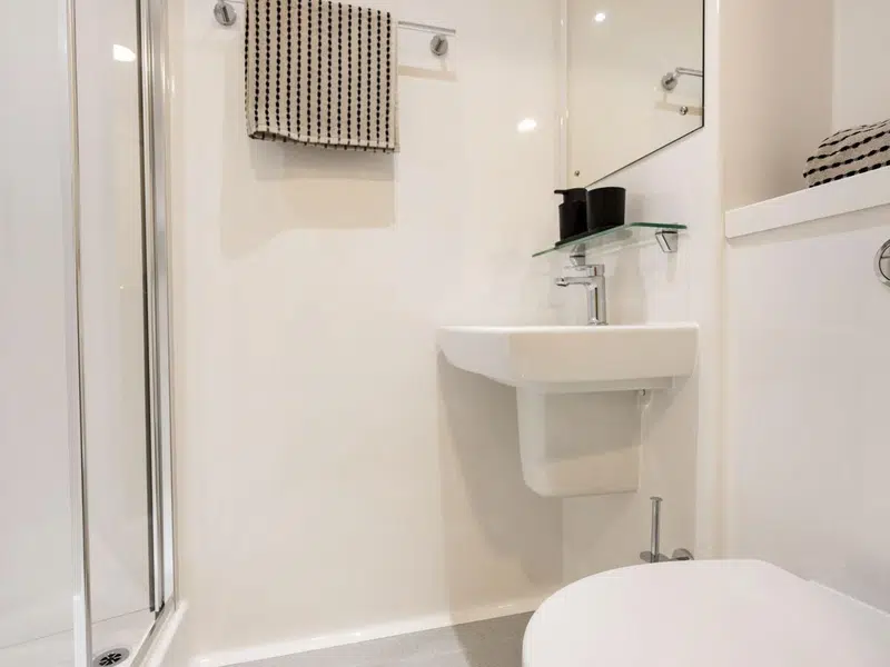 Premium Ensuite photo 4
