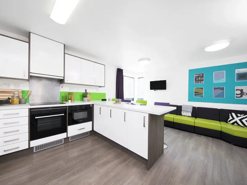 Premium Ensuite photo 3