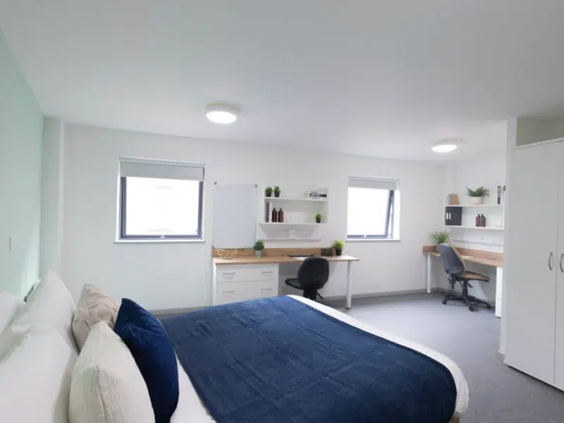 Rosedale Court - Premium Ensuite photo 1