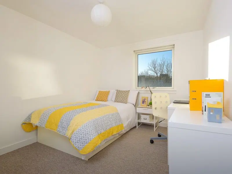 Premium Plus – Large 3 Bed Flats photo 1
