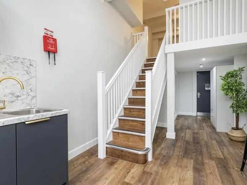 Superior Mezzanine Studio photo 6