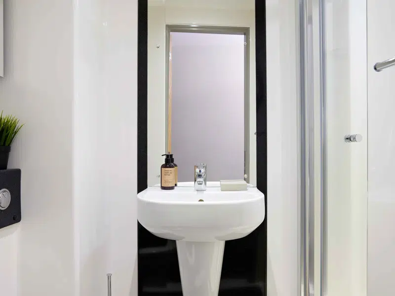 Gold Ensuite photo 4
