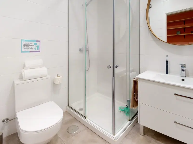 Premium Room (3 Bed) photo 4