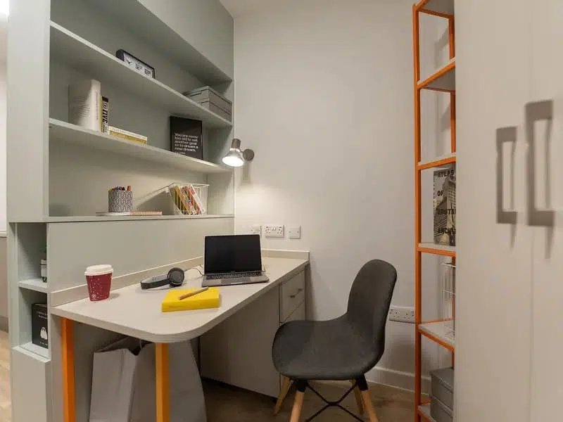 Premium Studio photo 3
