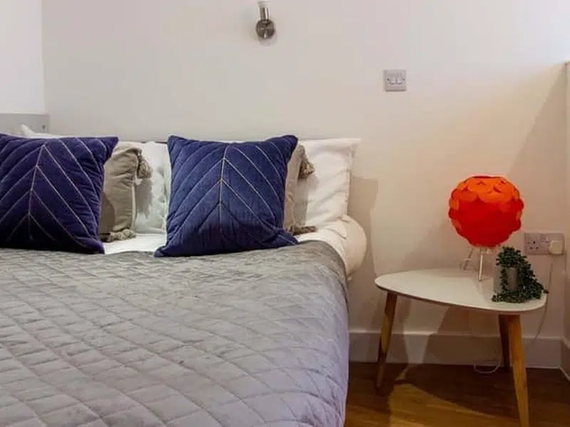 Premium Studio photo 3