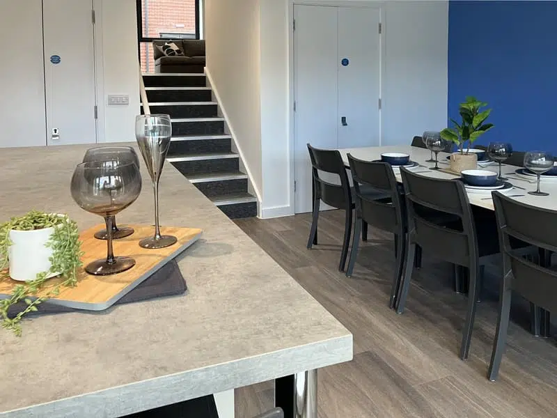 Premium Townhouse Ensuite photo 6