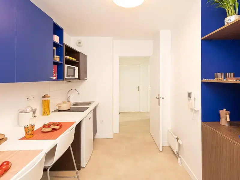Seven-Bedroom Apartment photo 4