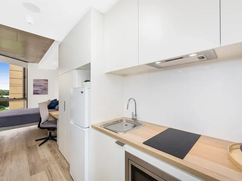 Signature Plus Studio Apartment- Double Bed with Standard View photo 3