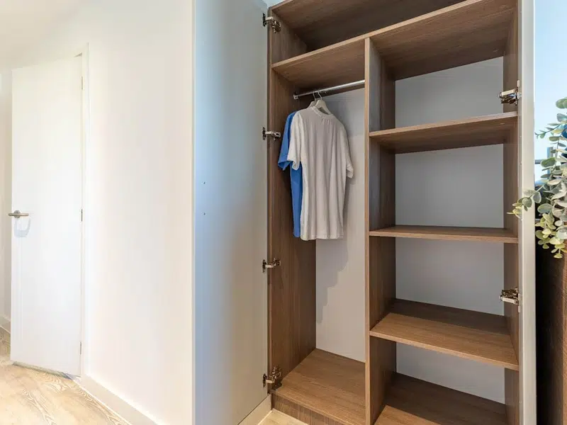 Silver En Suite photo 6