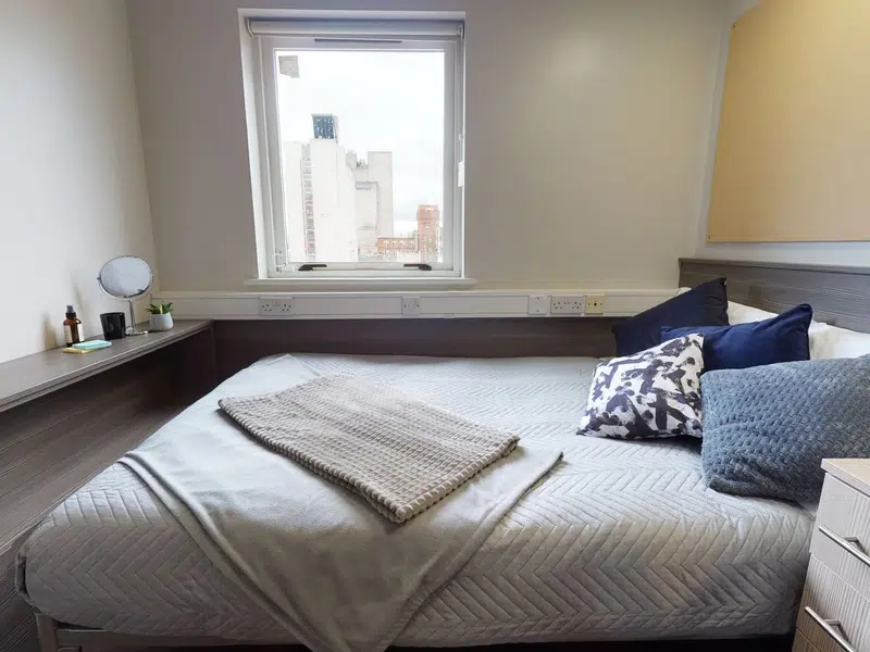 Silver En Suite photo 1