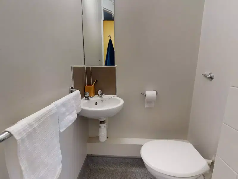 Silver En Suite photo 5