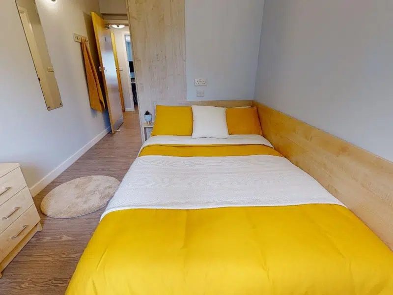 Silver En Suite photo 1