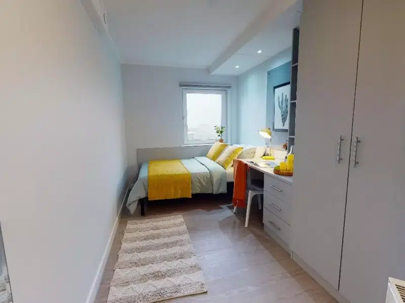 Silver En Suite photo 4