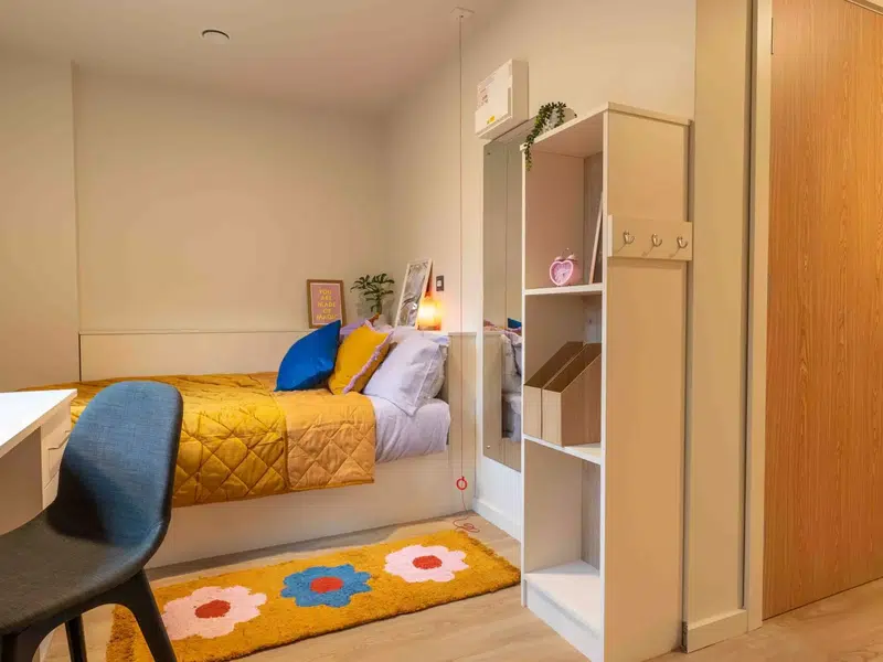Silver En Suite photo 1