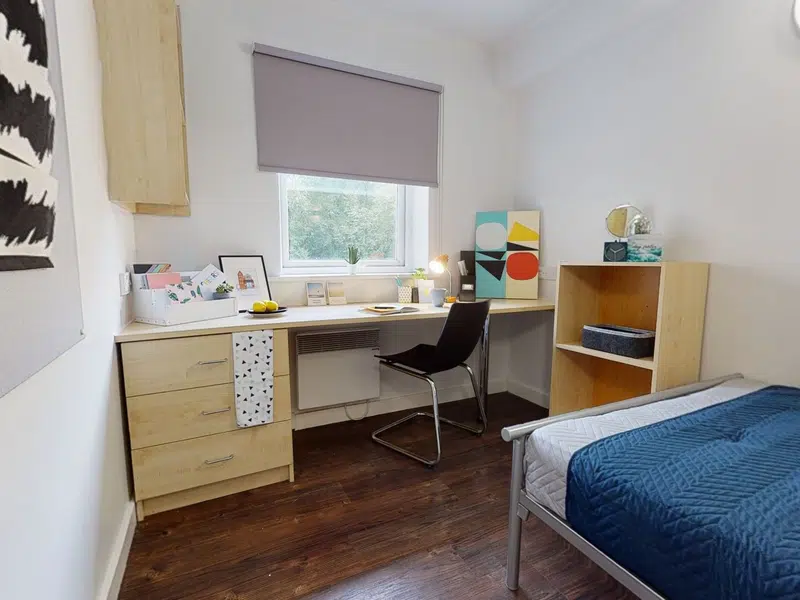 Silver En Suite photo 1