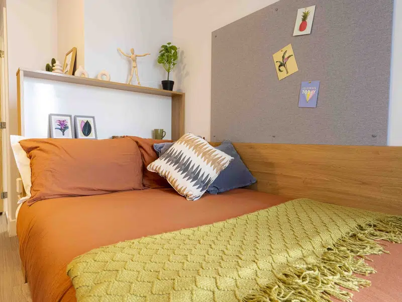 Silver En Suite photo 1