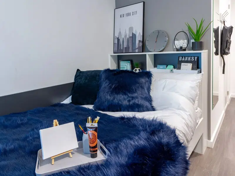 Silver En Suite photo 1