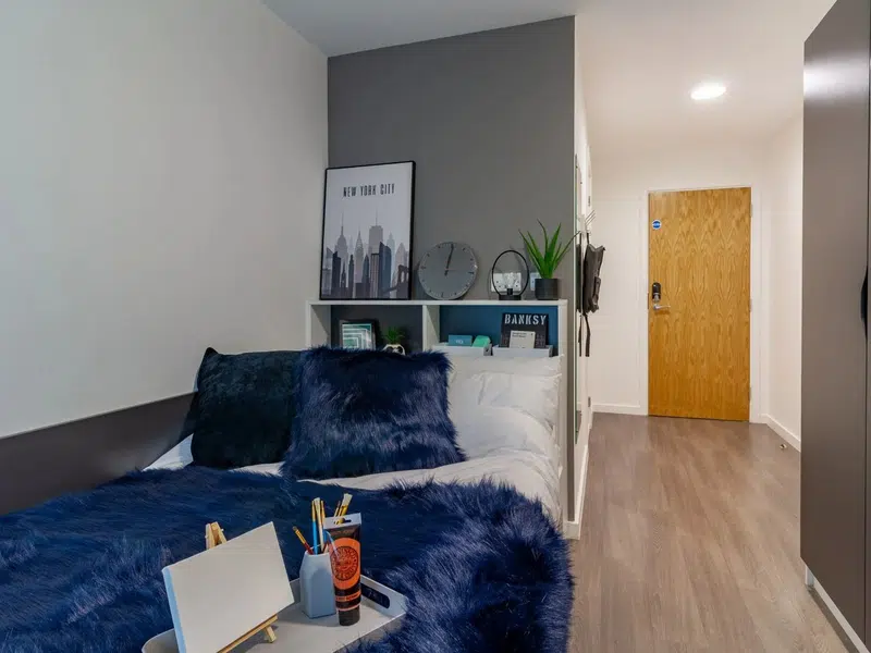 Silver En Suite photo 3
