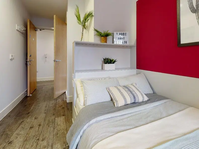 Silver En Suite Plus photo 1