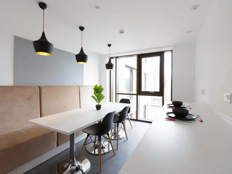 Silver En-suite ( High Floor ) photo 3