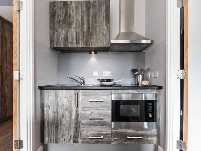 Silver Ensuite photo 3