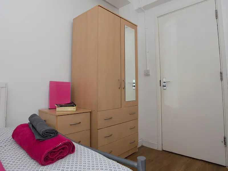 Silver Plus Non Ensuite Room photo 1
