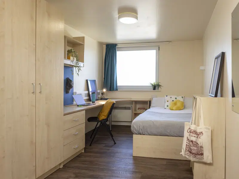 Silver Room (Small Double Bed) photo 1