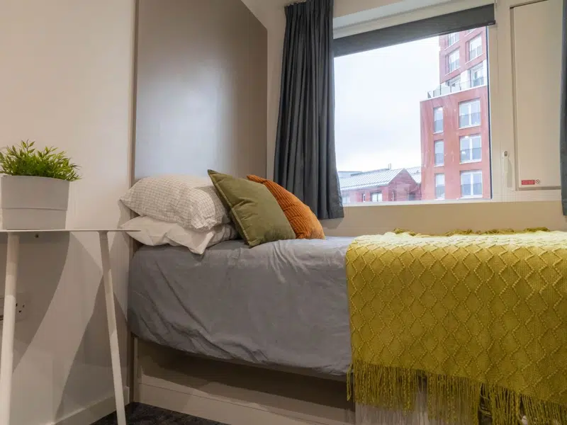 Silver Three Bed Apartment photo 6