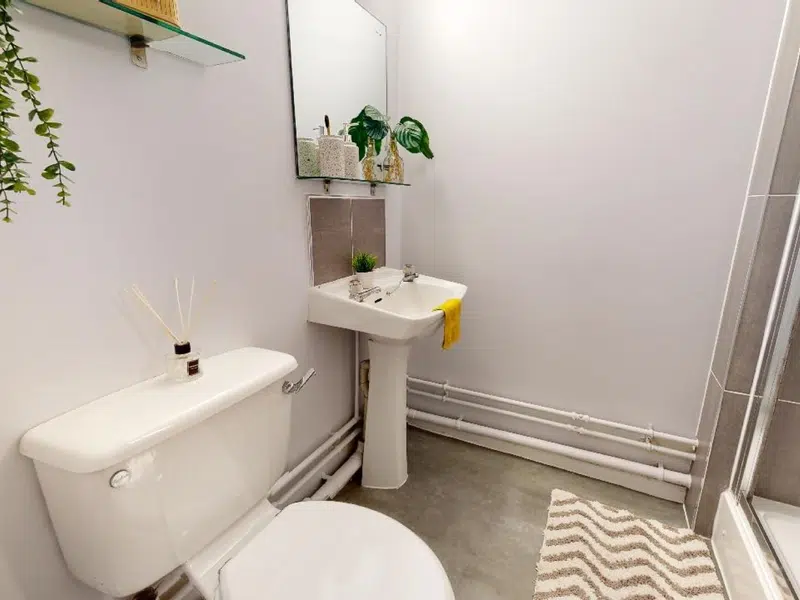 Silver Three Bed Apartment photo 5